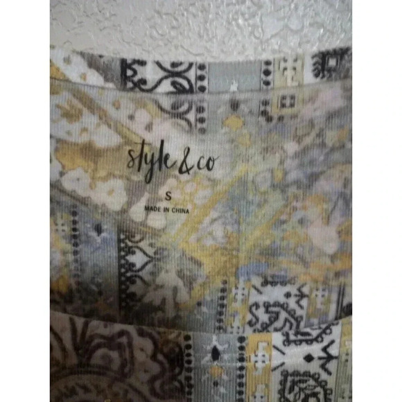 Style & Co Short Sleeve V Neck Shirts Lot Of 3 Shirts Size Small - Picture 8 of 9